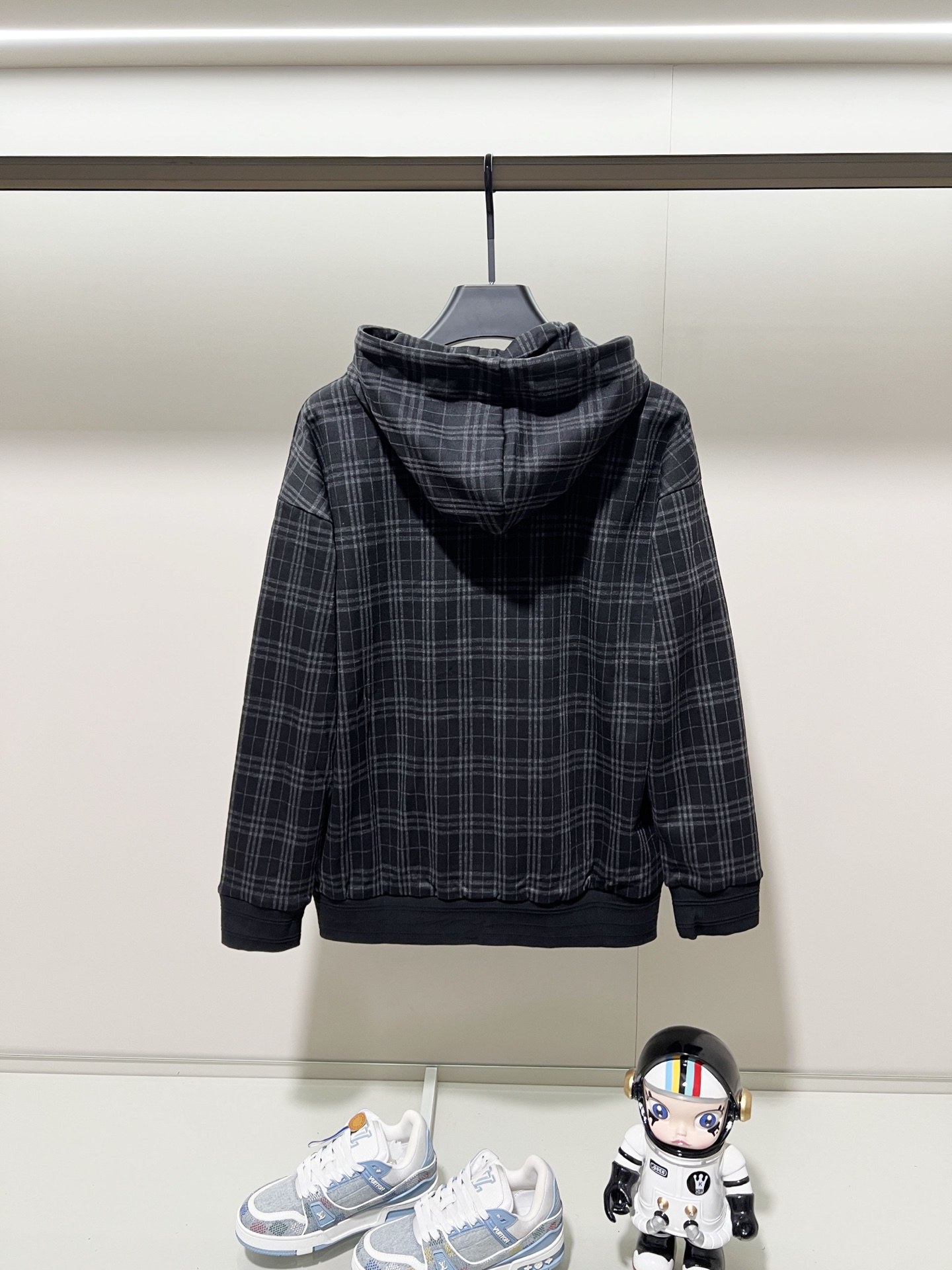 98_Burberry Hoodie