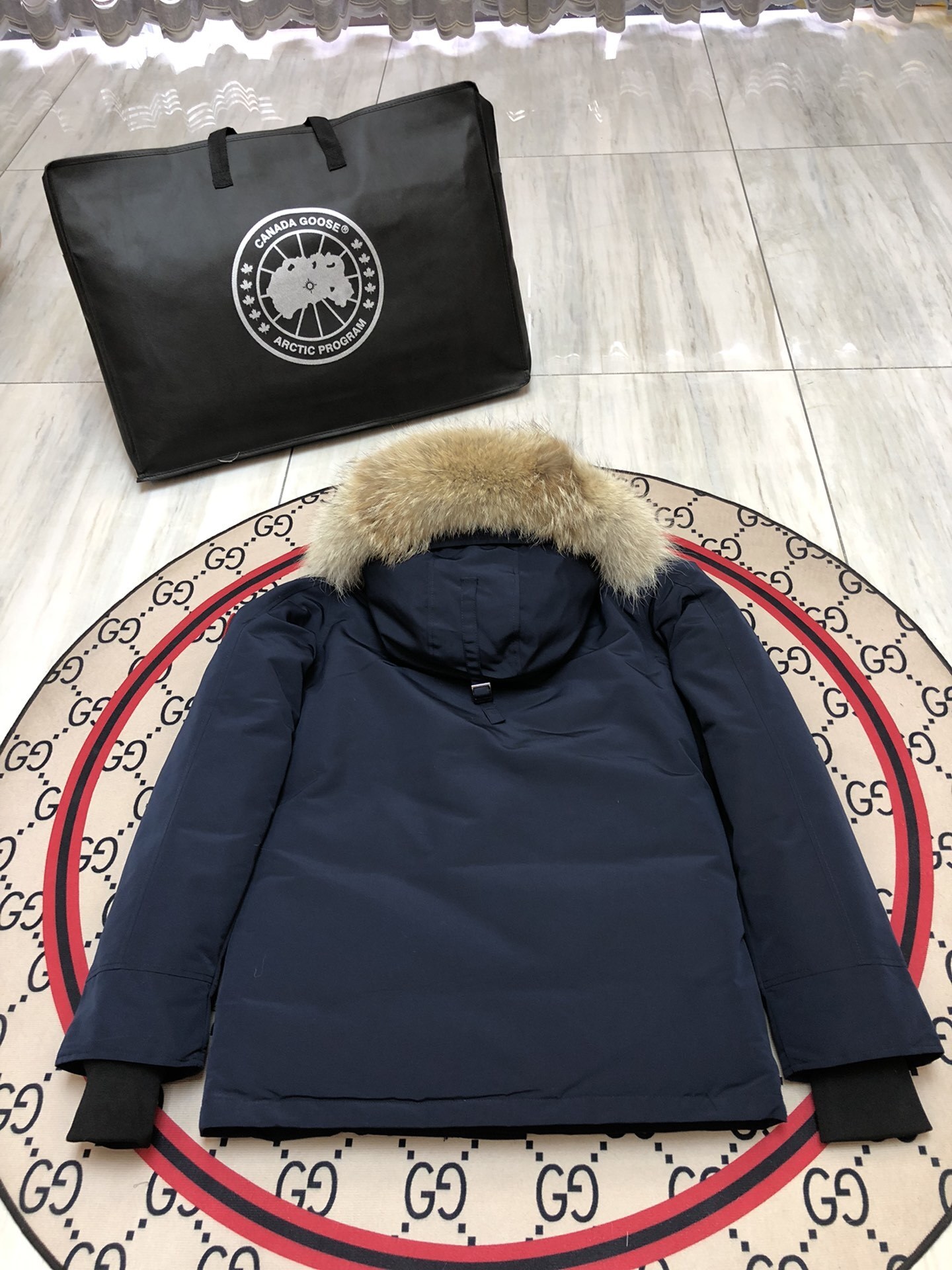 79_Canada Goose Down Jacket