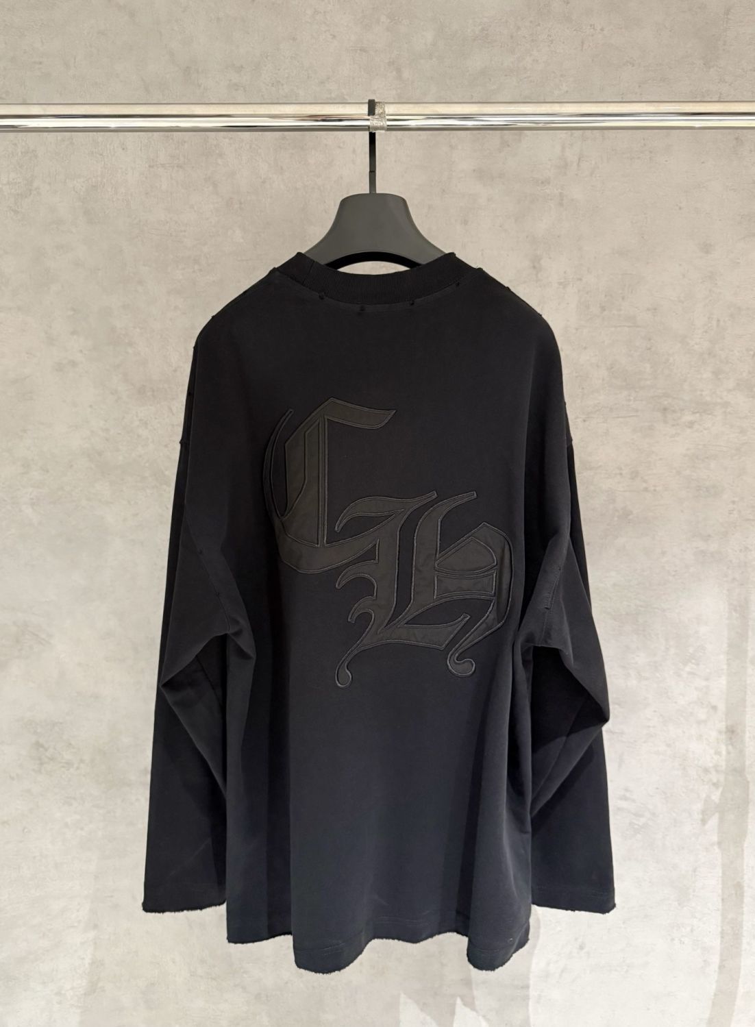 2_Chrome Heart Crewneck