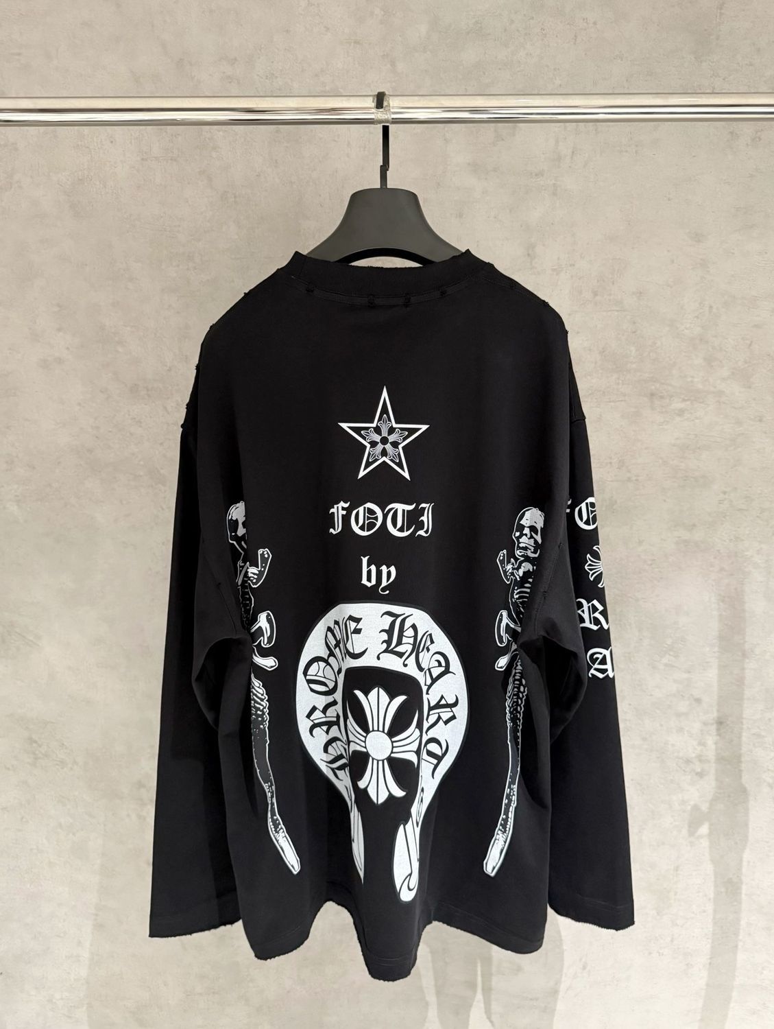 8_Chrome Heart Crewneck