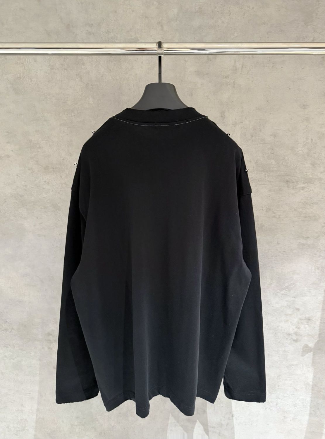 32_Chrome Heart Crewneck