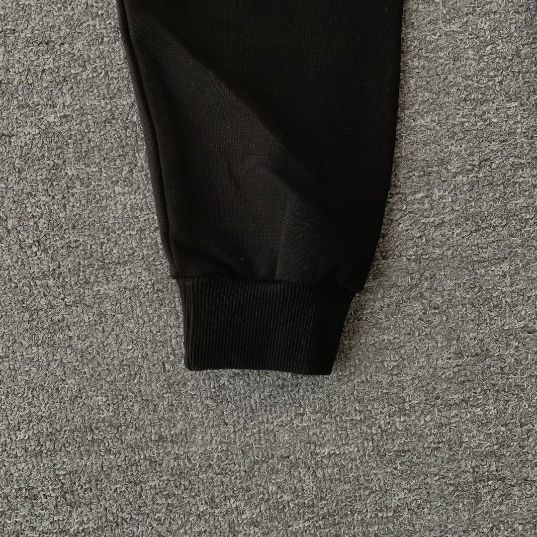 104_155    AMIRI  Hoodie