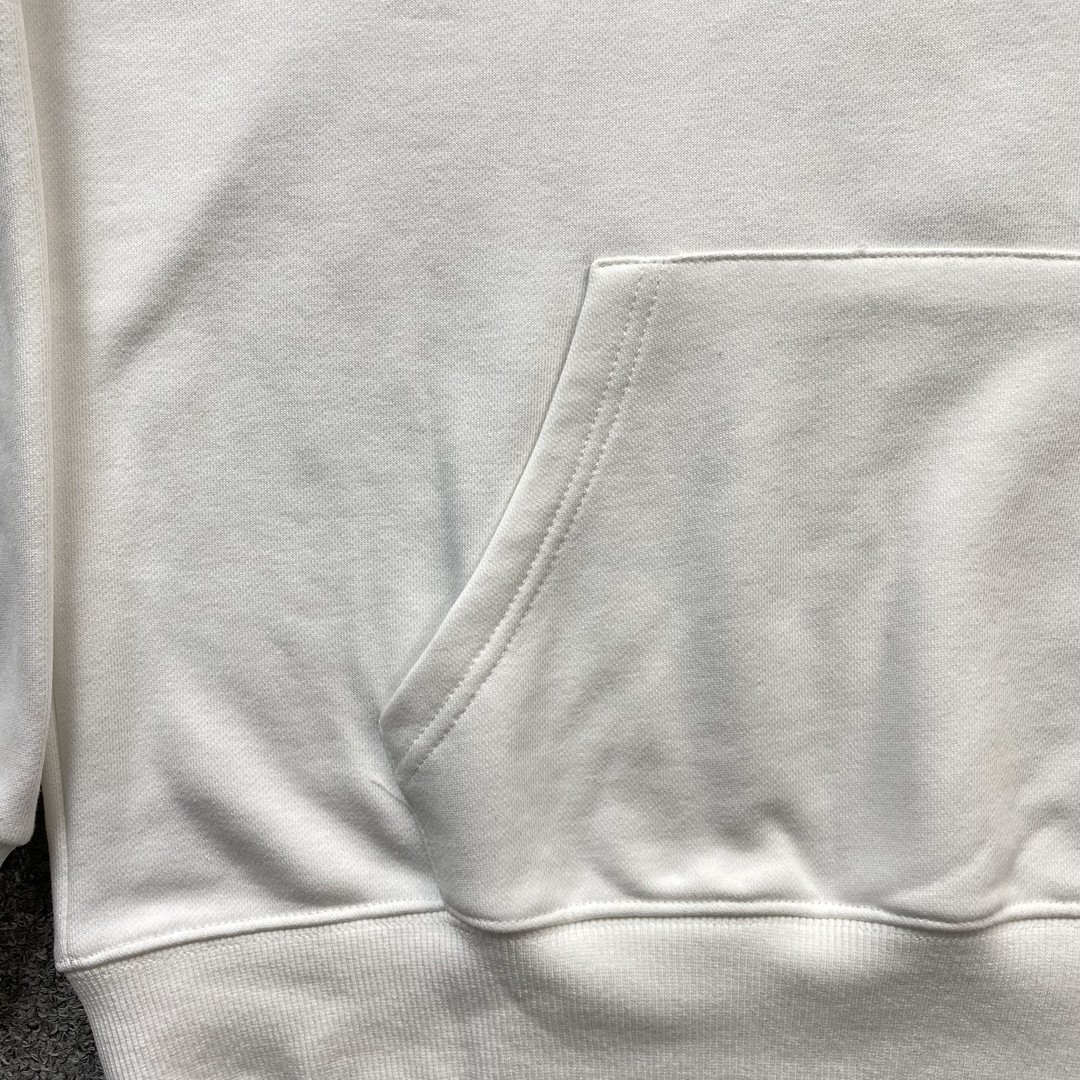 74_158  AMIRI Hoodie
