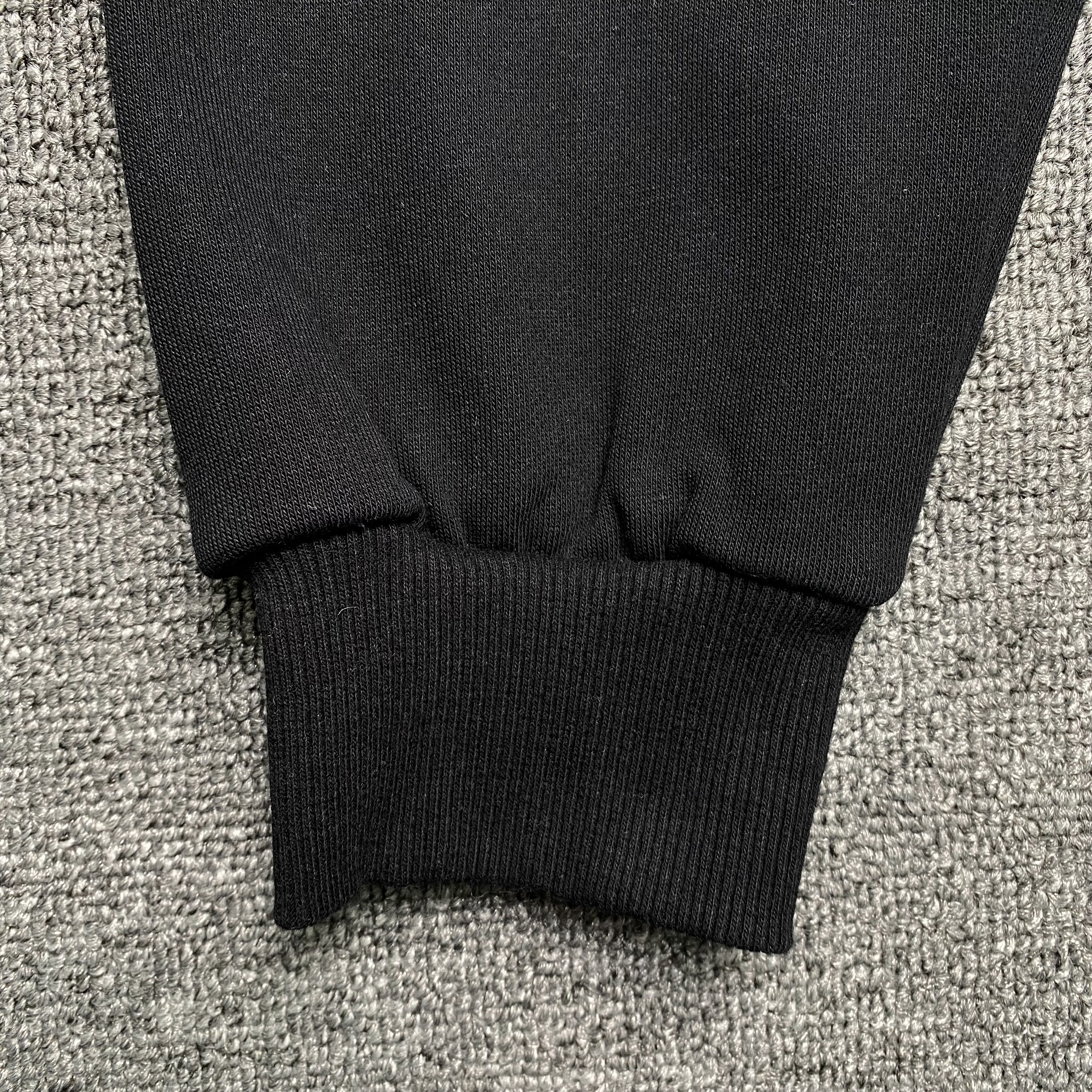 48_160  AMIRI Hoodie