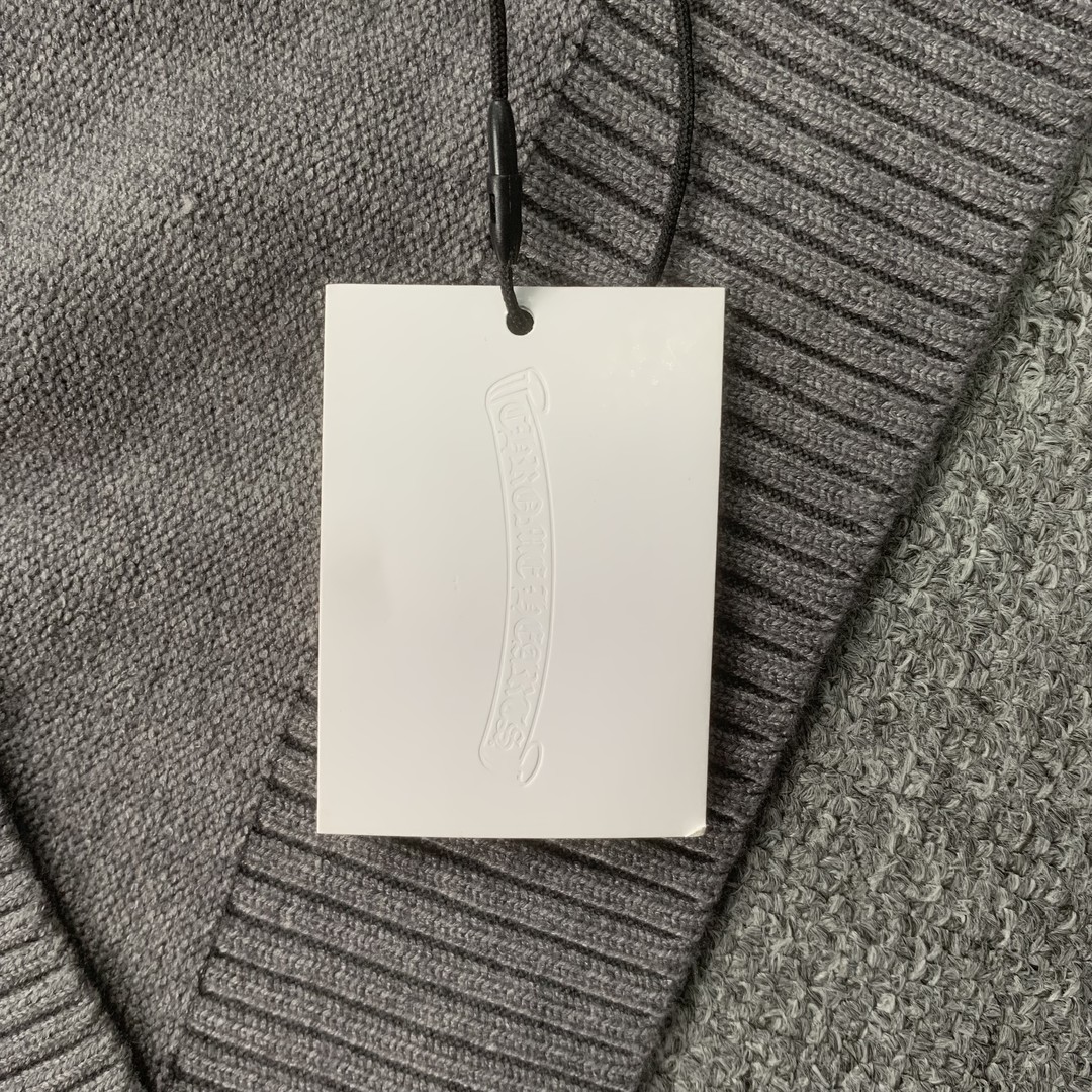 77_ 180 Chrome Hearts  Sweater