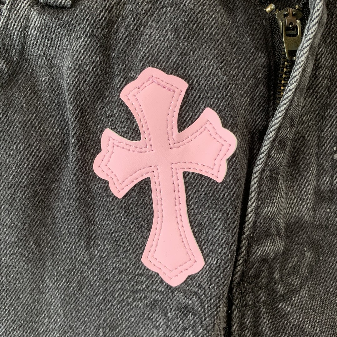 18_208  Chrome Hearts  Pants