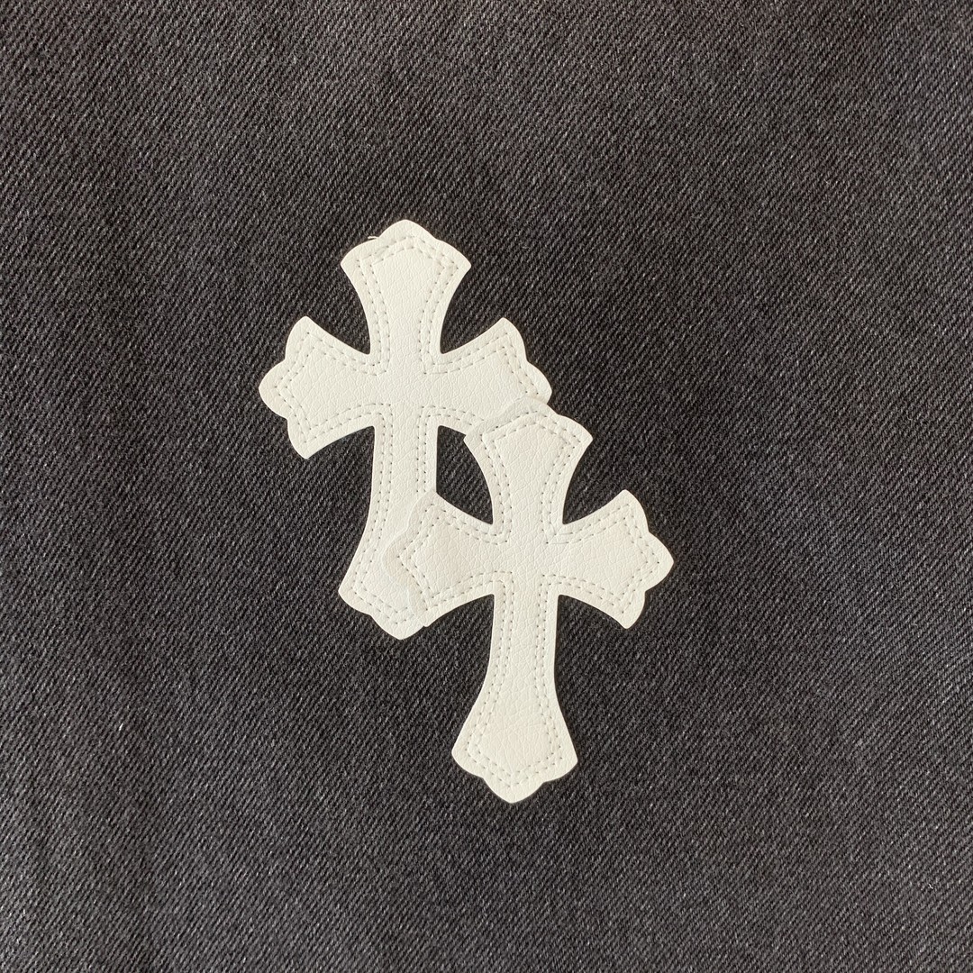 18_208  Chrome Hearts  Pants