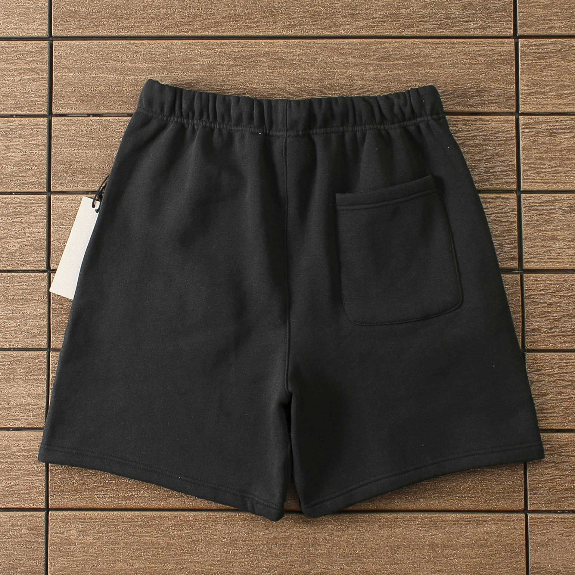 42_138 FEAR OF GOD SHORTS