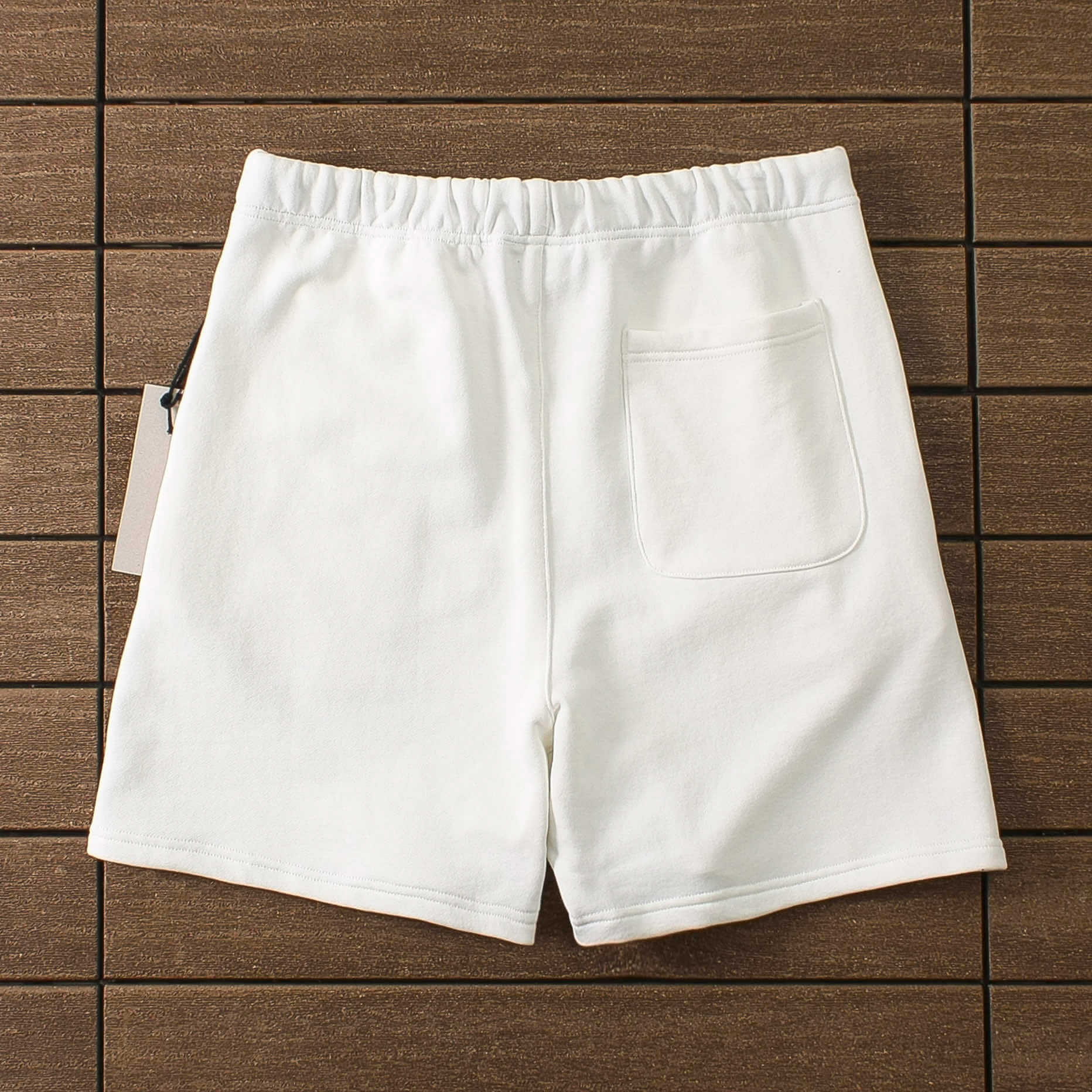 42_138 FEAR OF GOD SHORTS