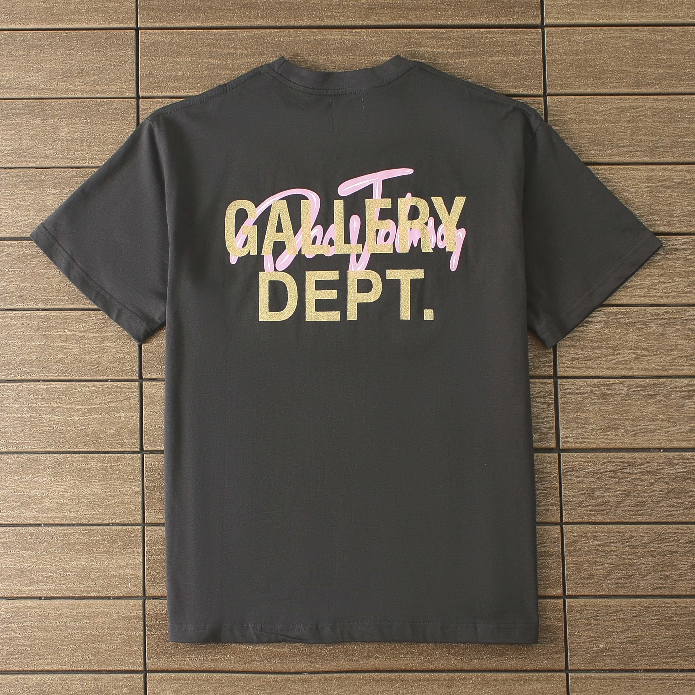 82_118 GALLERY DEPT T-shirt