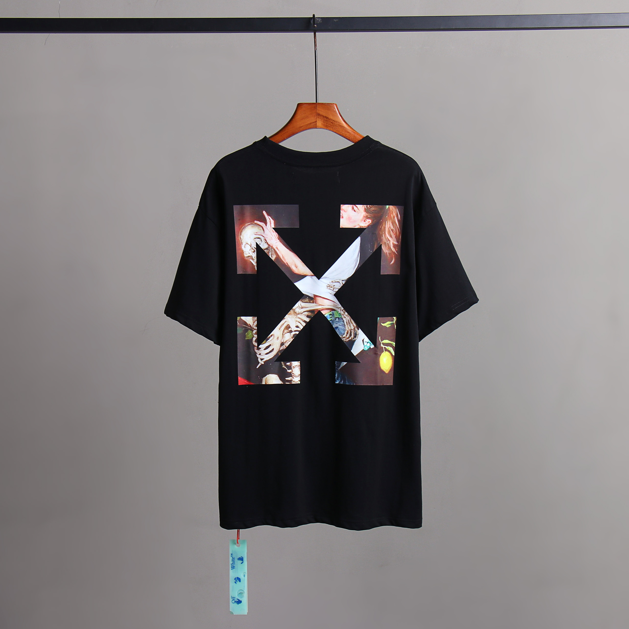 104_2021 Off-White T-shirt