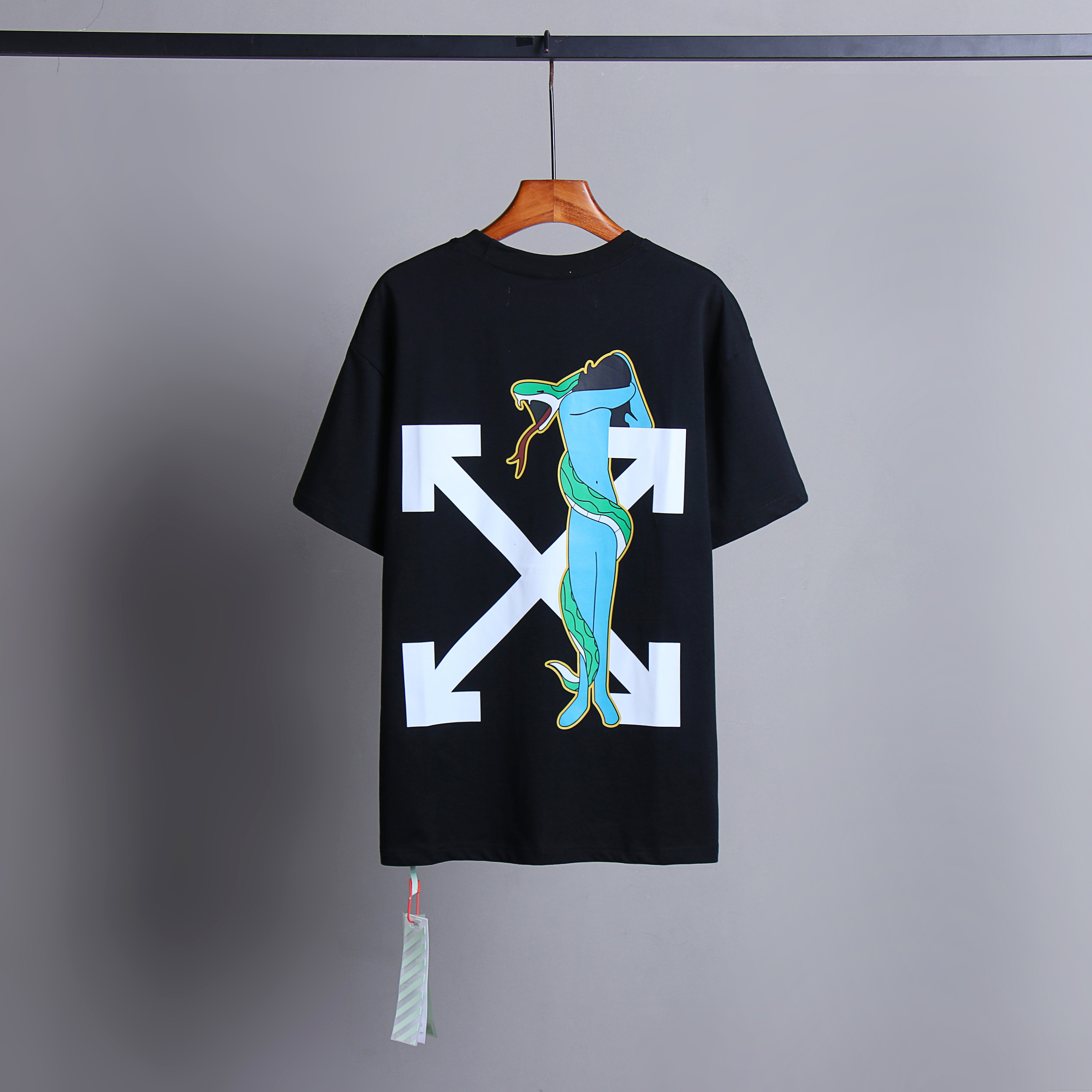 82_2082 Off-White T-shirt