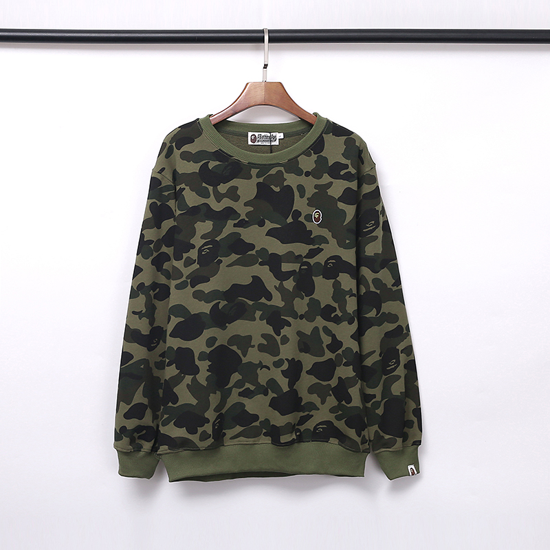 16_68  Bape Crewneck