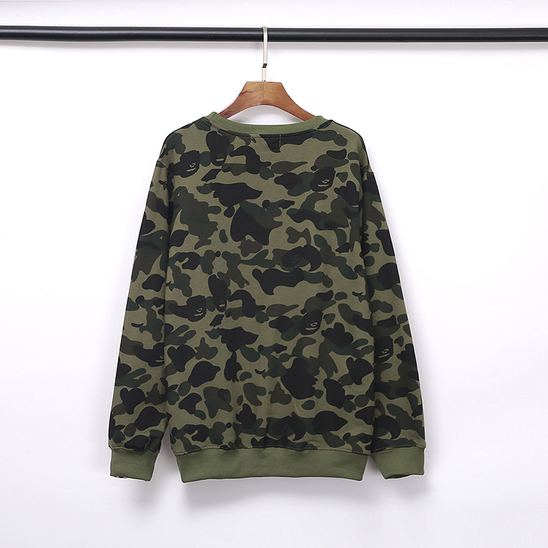 16_68  Bape Crewneck