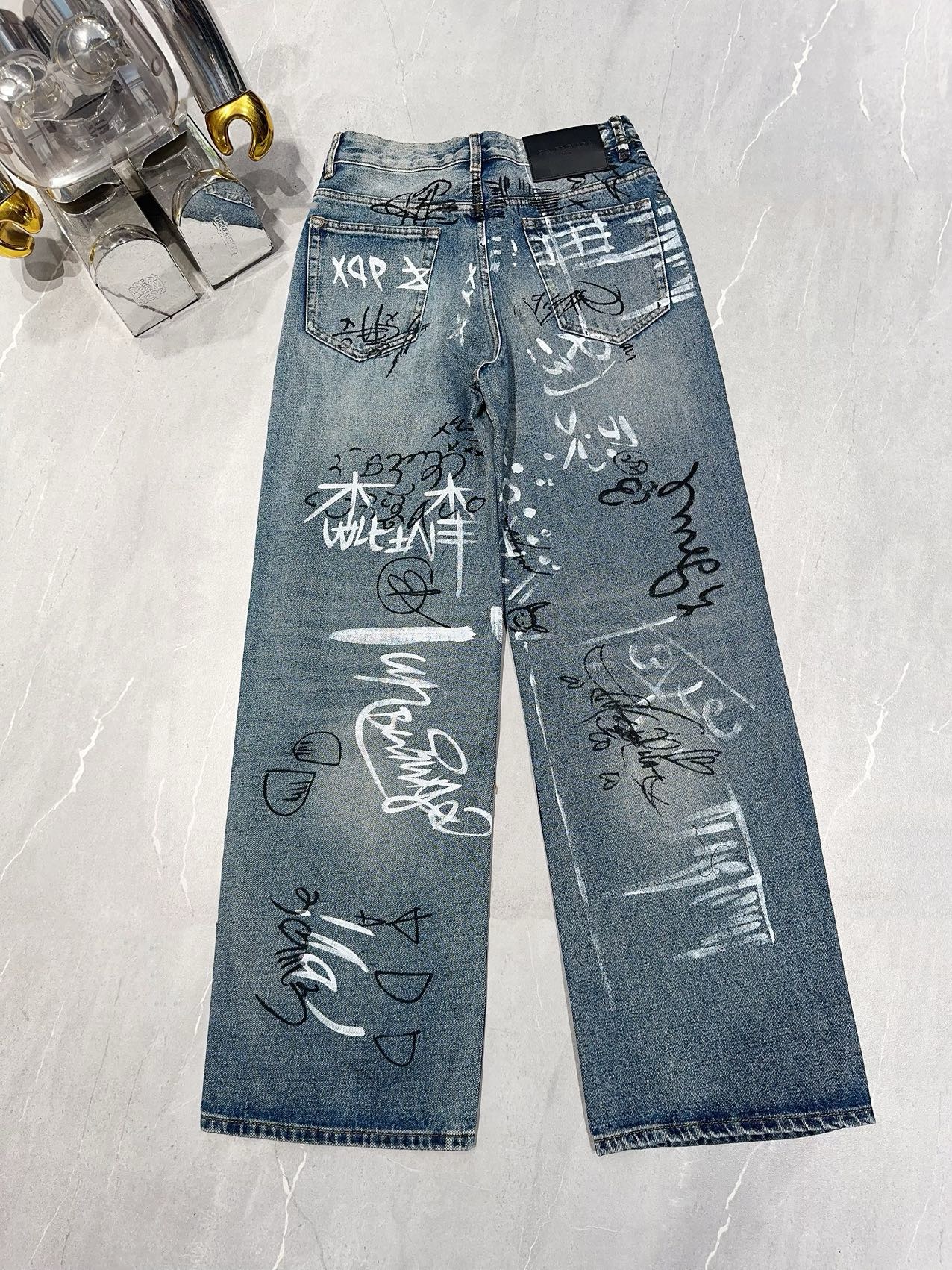 5_Balenciaga Jeans