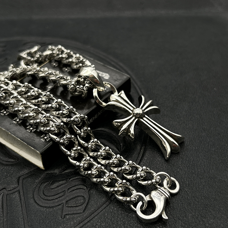 9_Chrome Heart Necklace