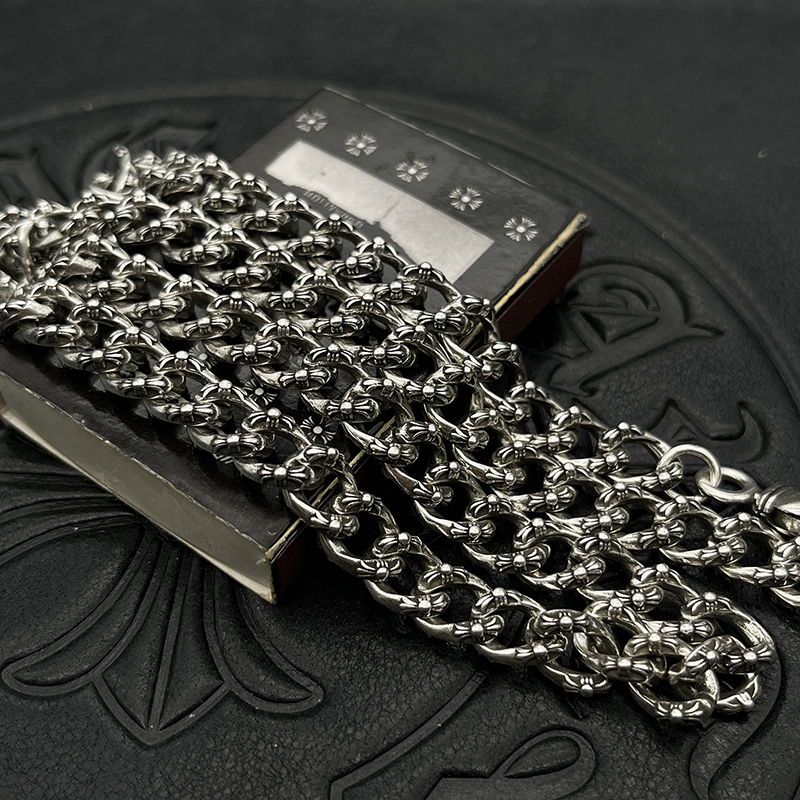 10_Chrome Heart Necklace