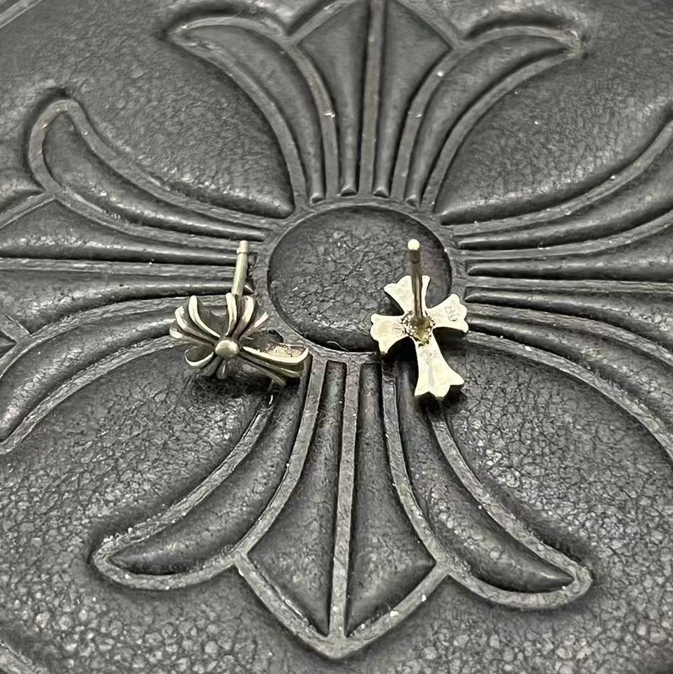 64_Chrome Heart Earrings