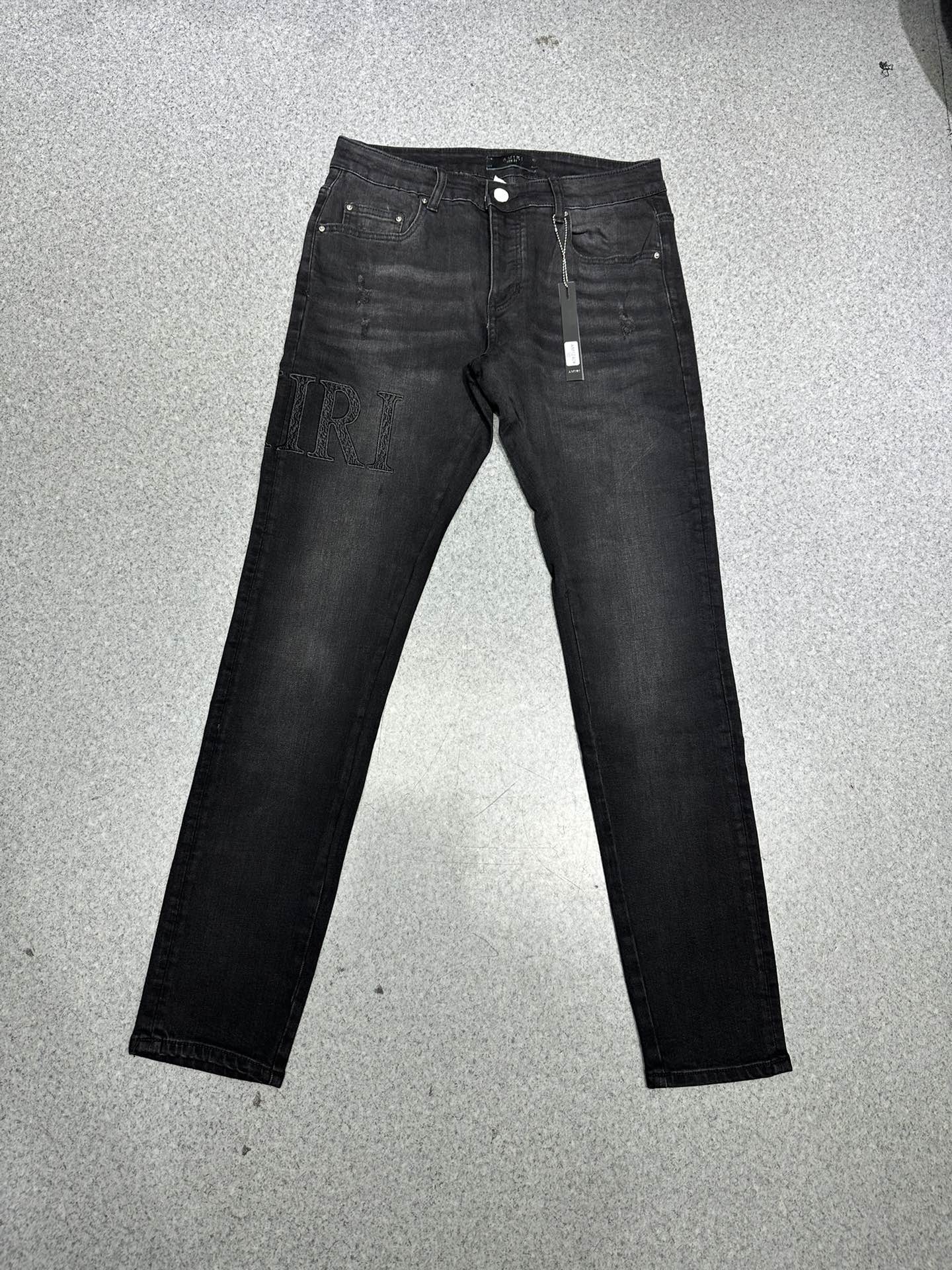 57_Amiri Jeans
