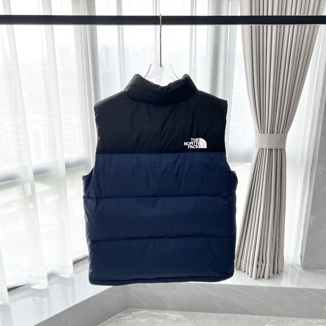 89_The North Face Vest