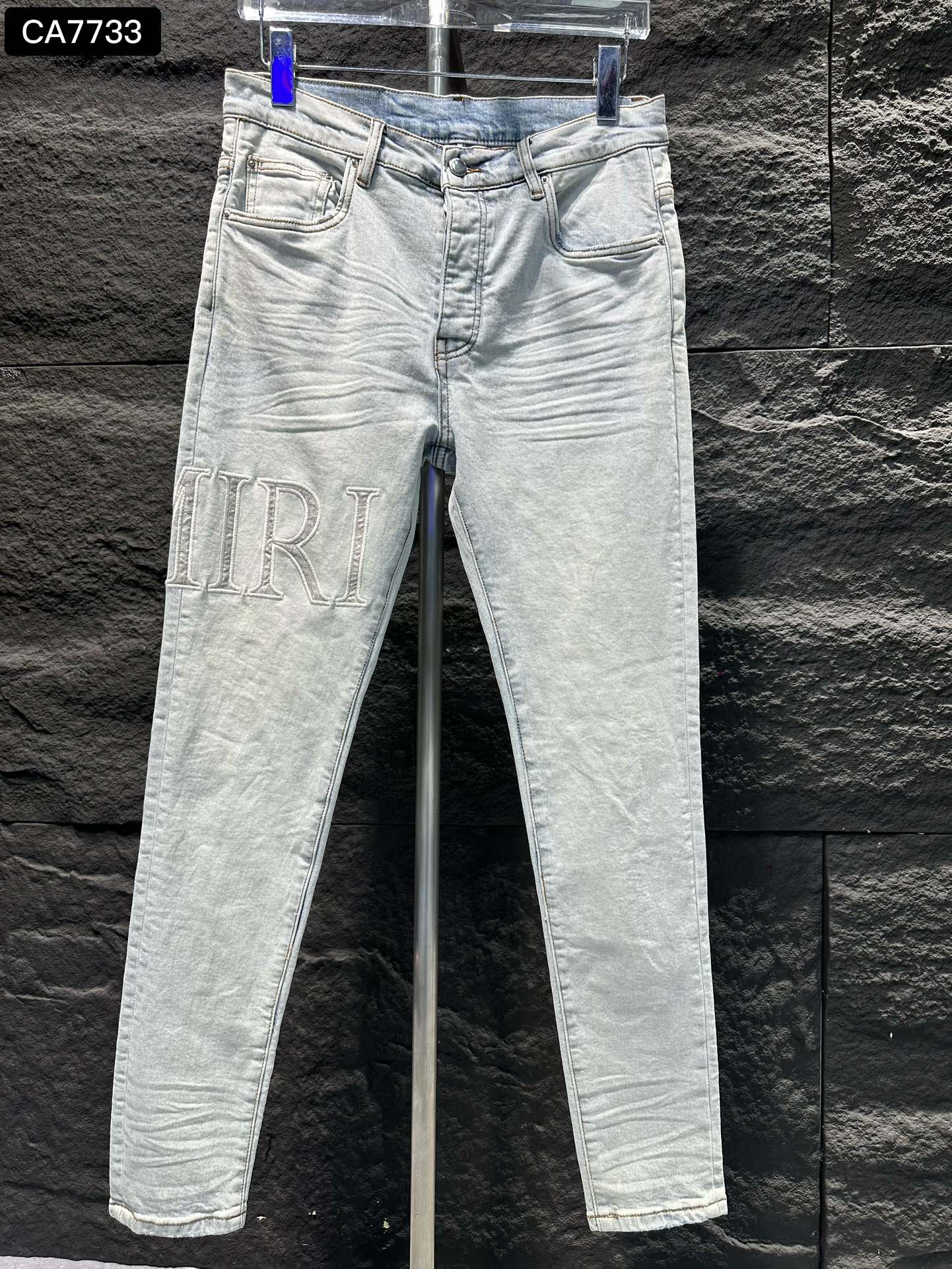 34_Amiri Jeans