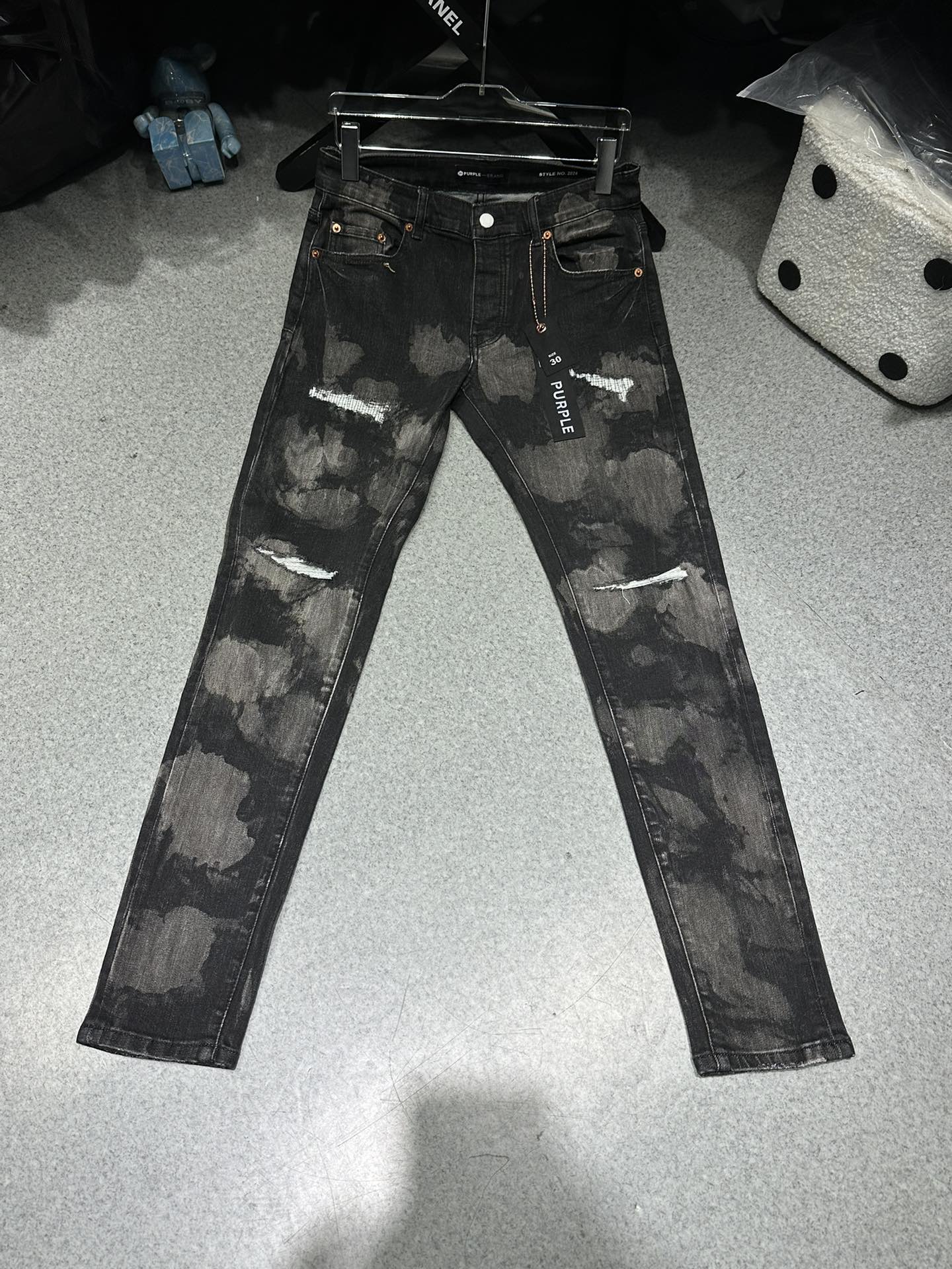 57_Purple Brand Jeans