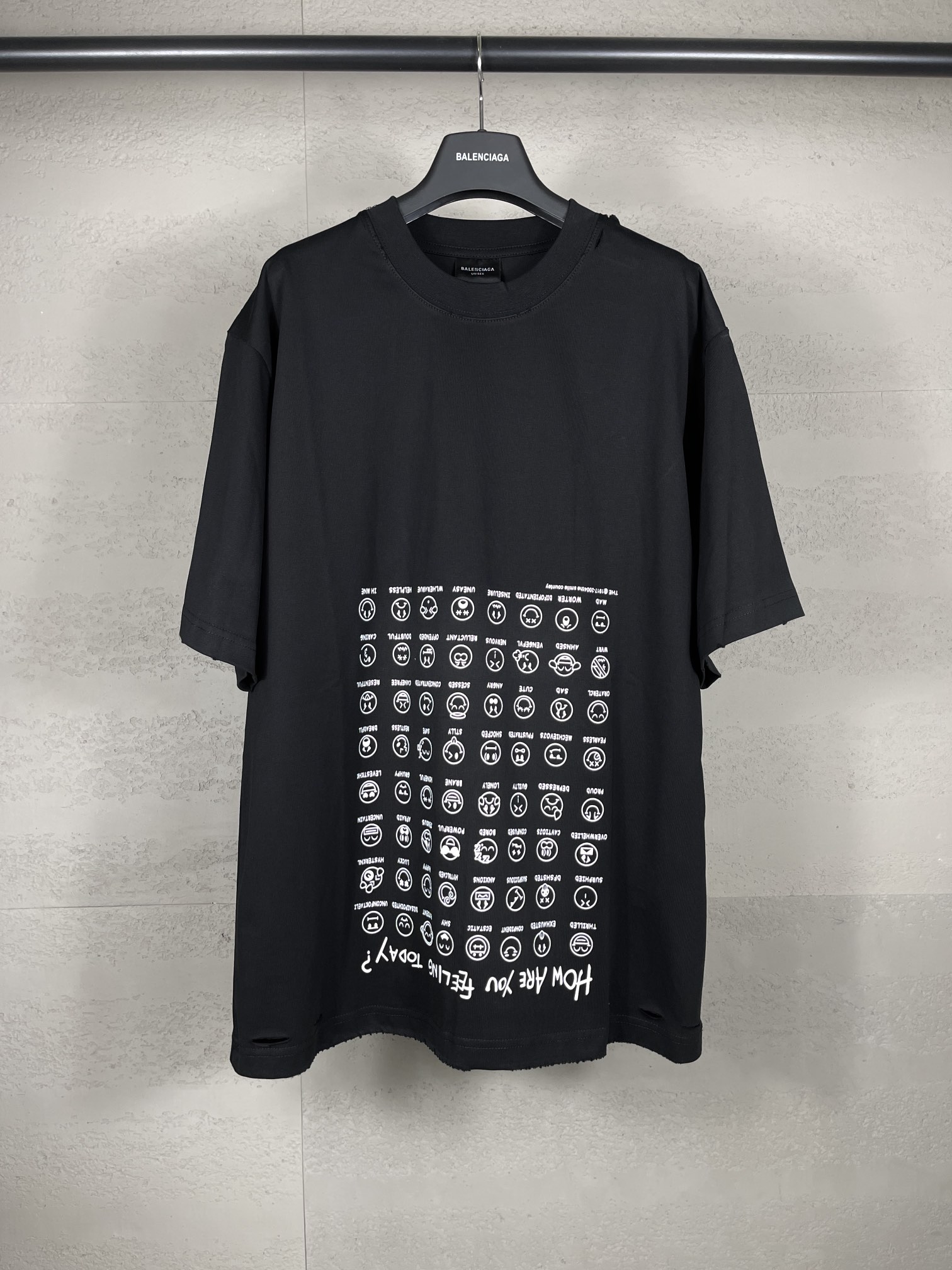 15_Balenciaga T-shirt