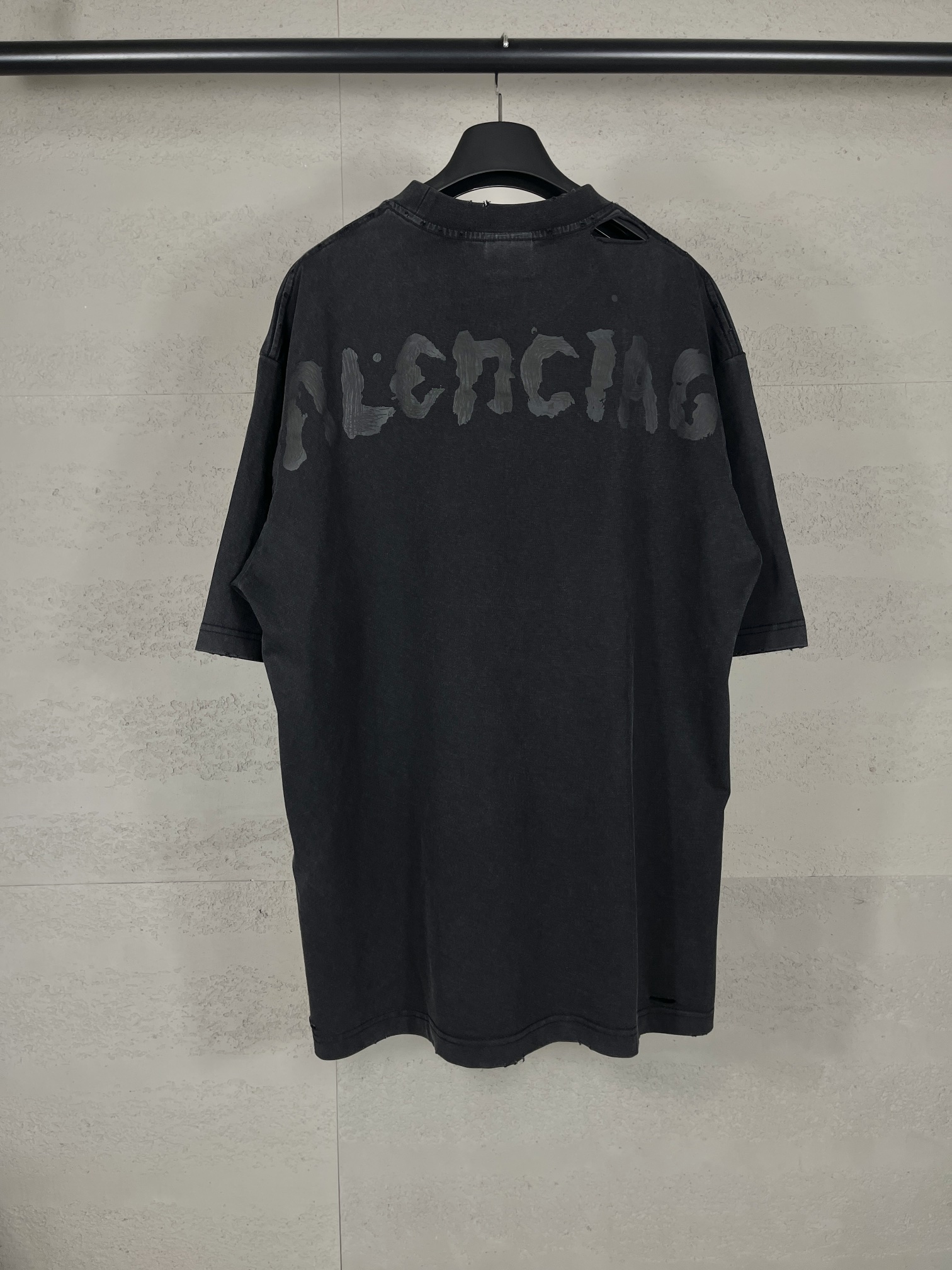 28_Balenciaga T-shirt