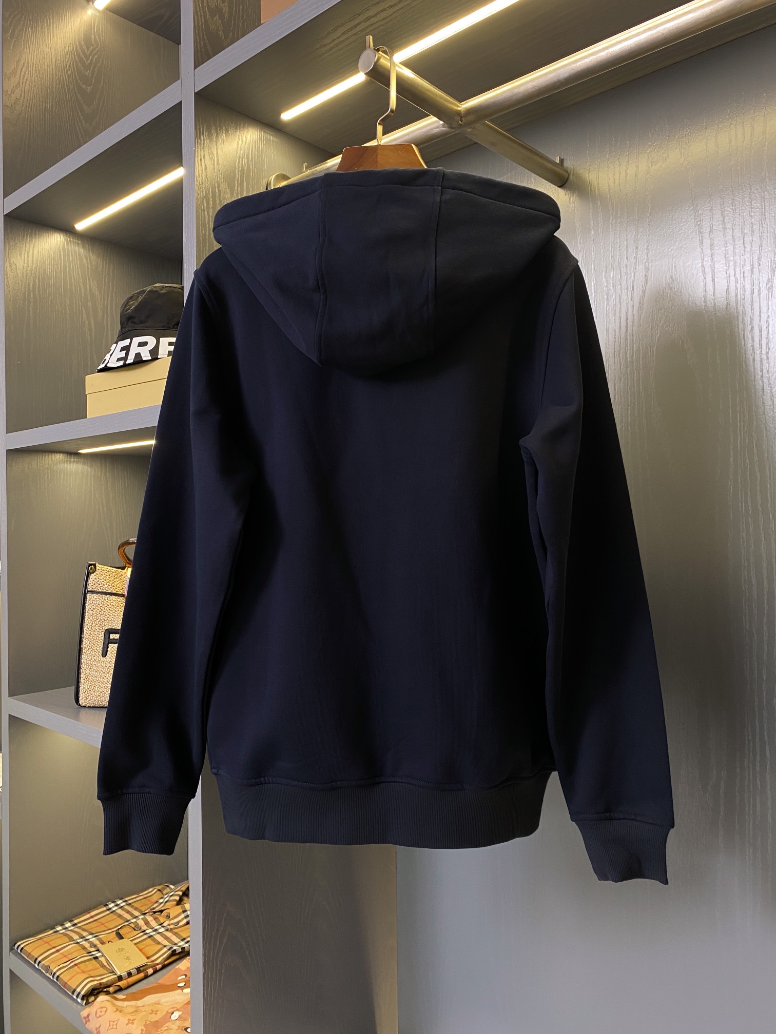 33_Burberry Tracksuit