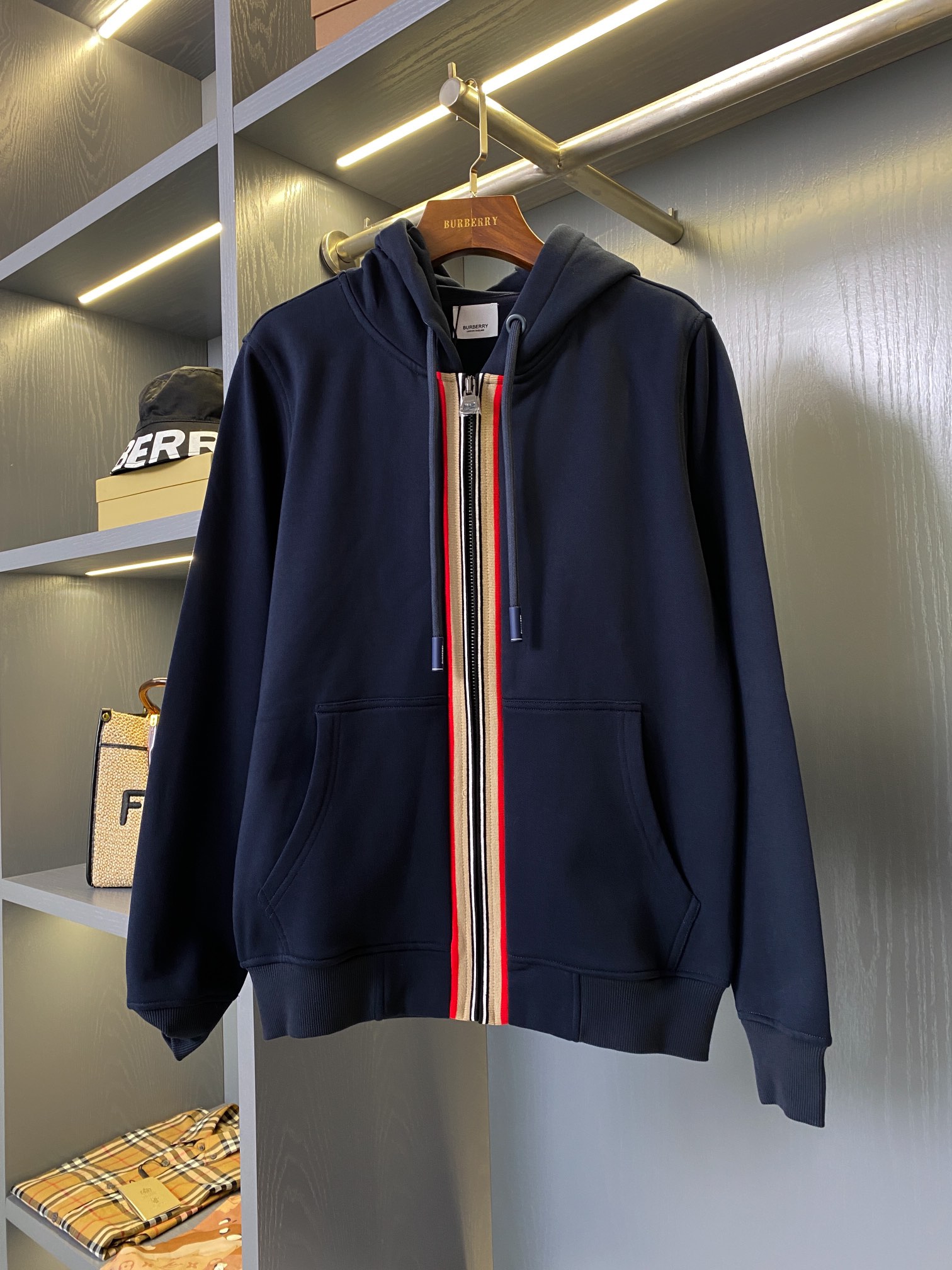 33_Burberry Tracksuit