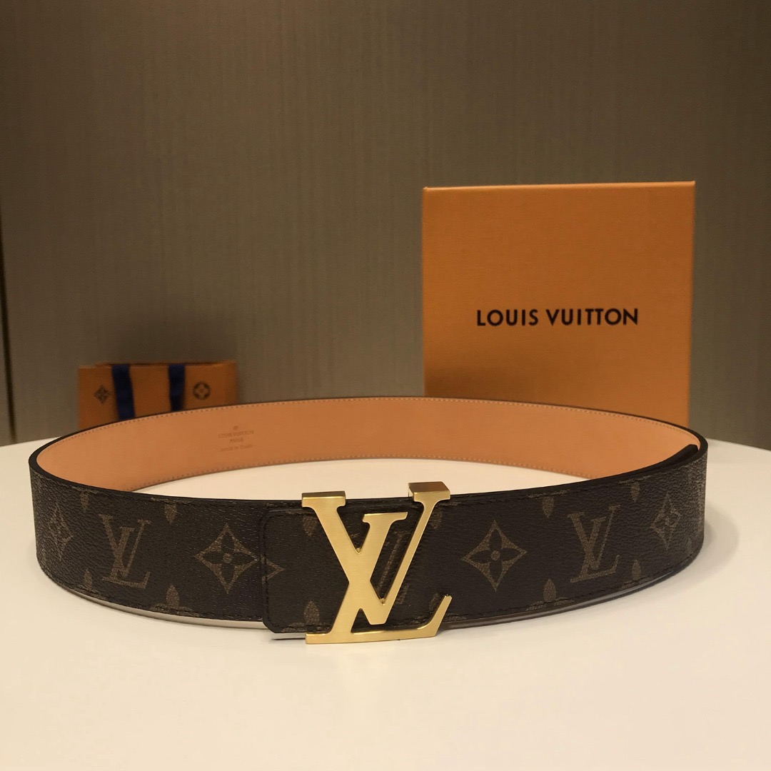 24_Louis Vuitton Belt