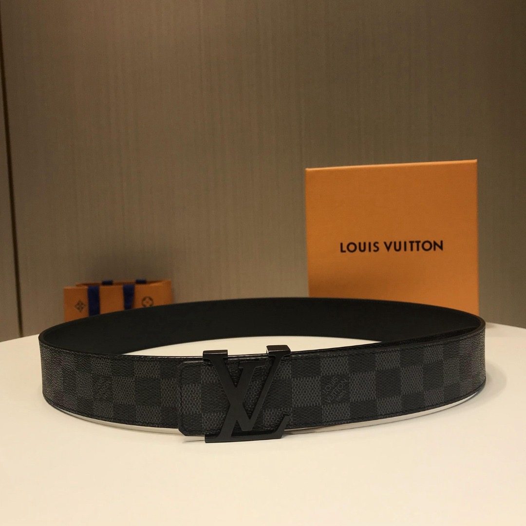 29_Louis Vuitton Belt