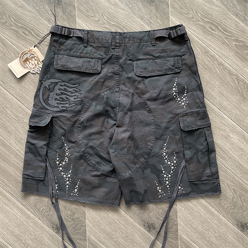 110_ Hellstar Shorts
