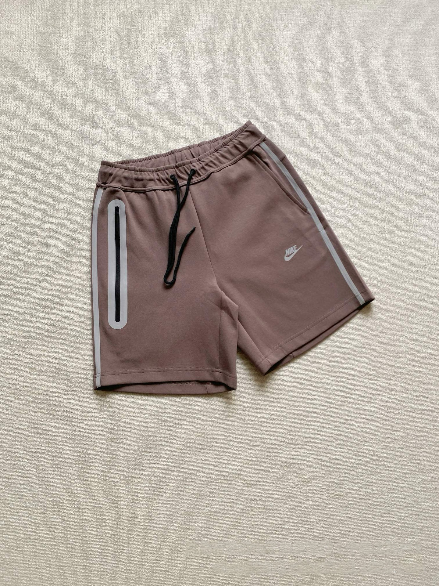 34_Nike shorts