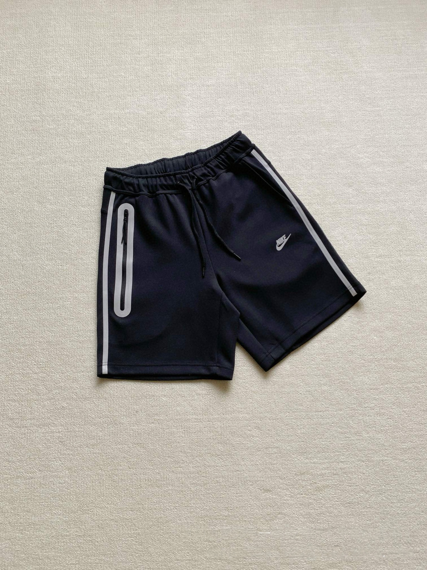 34_Nike shorts
