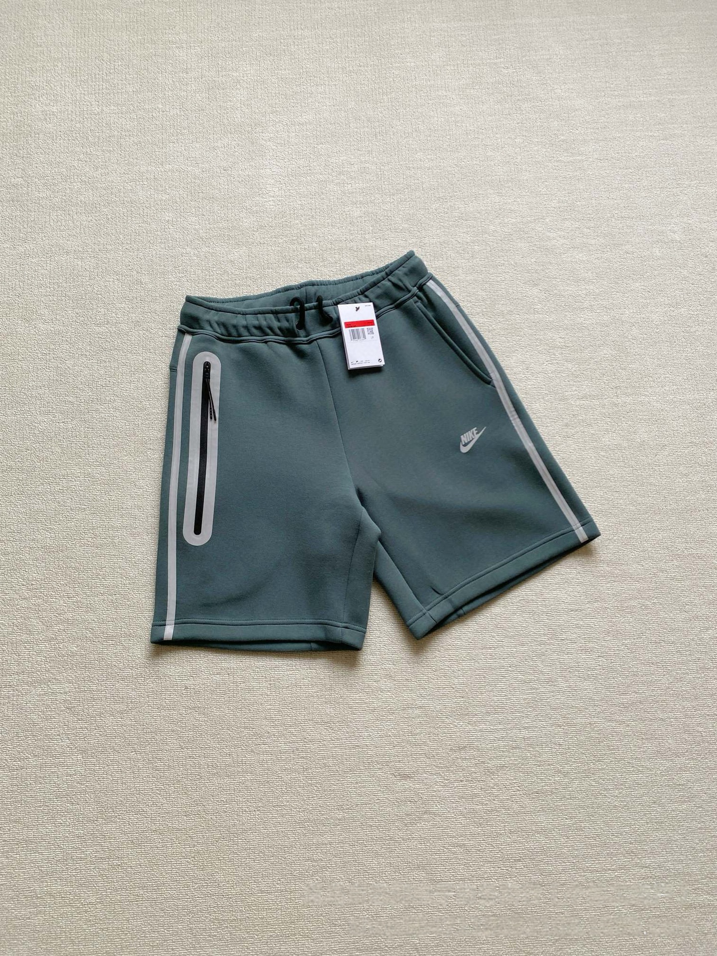 34_Nike shorts