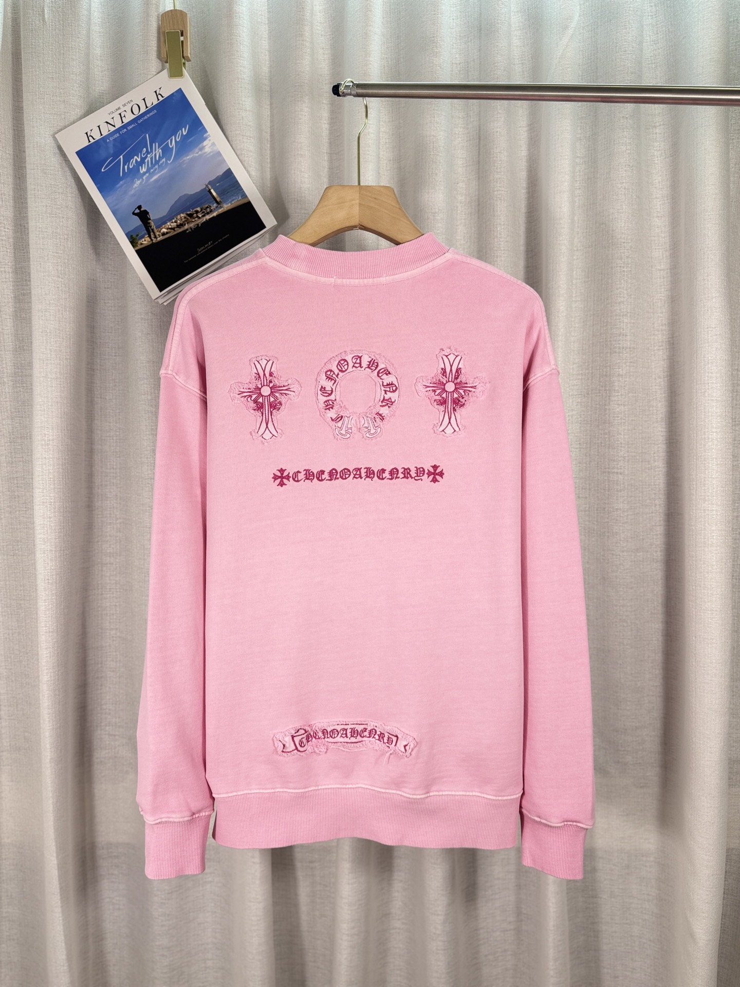 40_Chrome Heart Crewneck