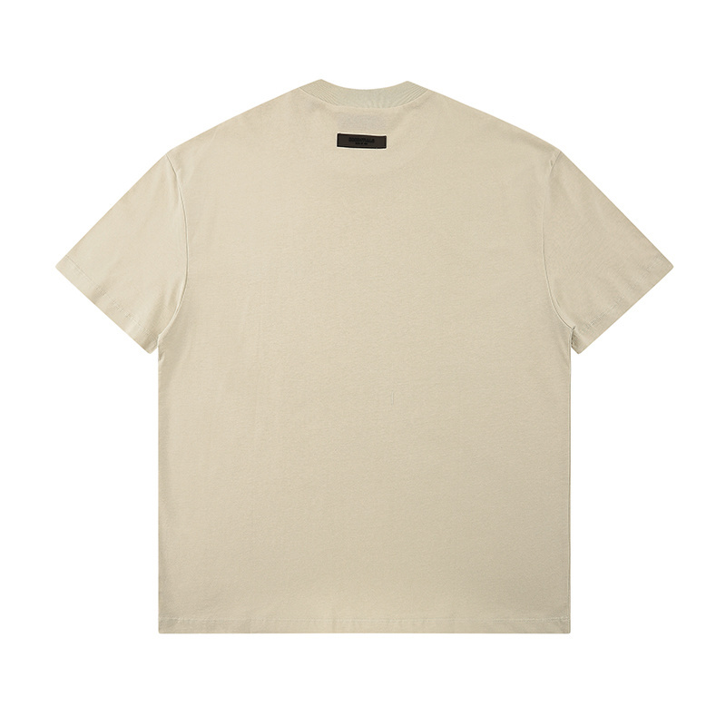 93_ESSENTIALS T-shirt