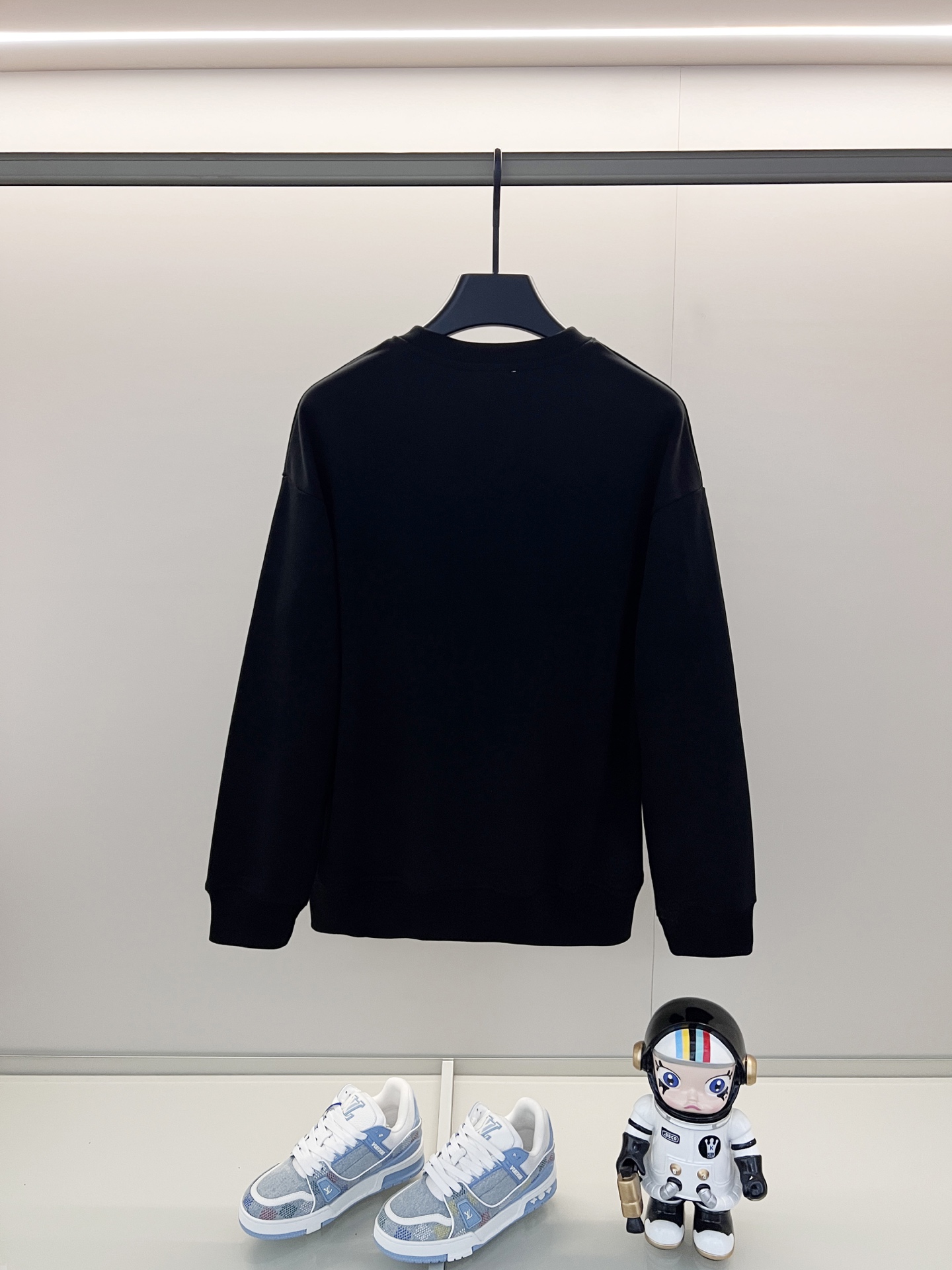 73_Burberry Crewneck