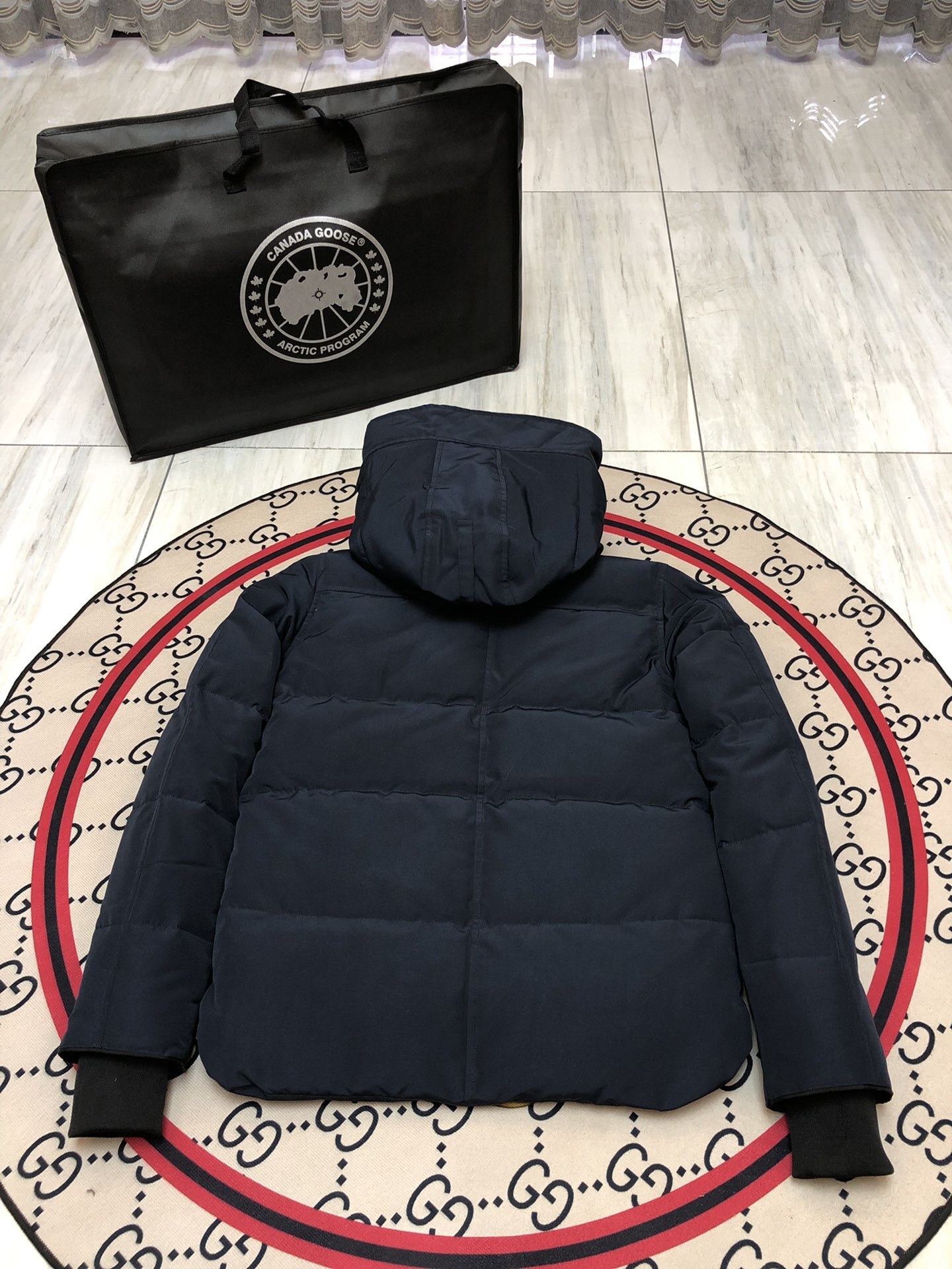 72_Canada Goose Down Jacket