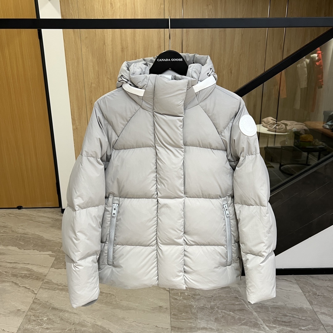 98_Canada Goose Down Jacket