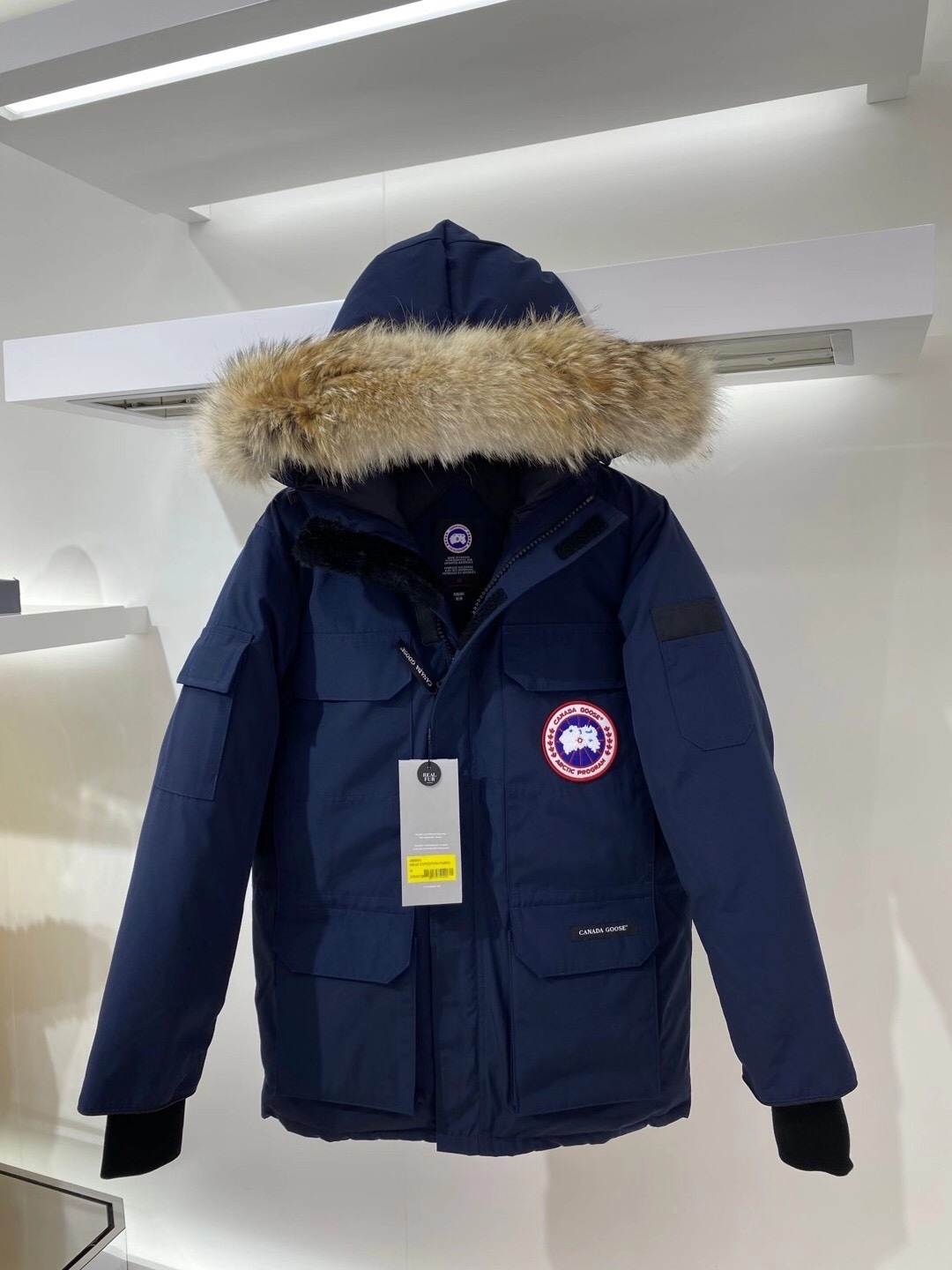 87_Canada Goose Down Jacket