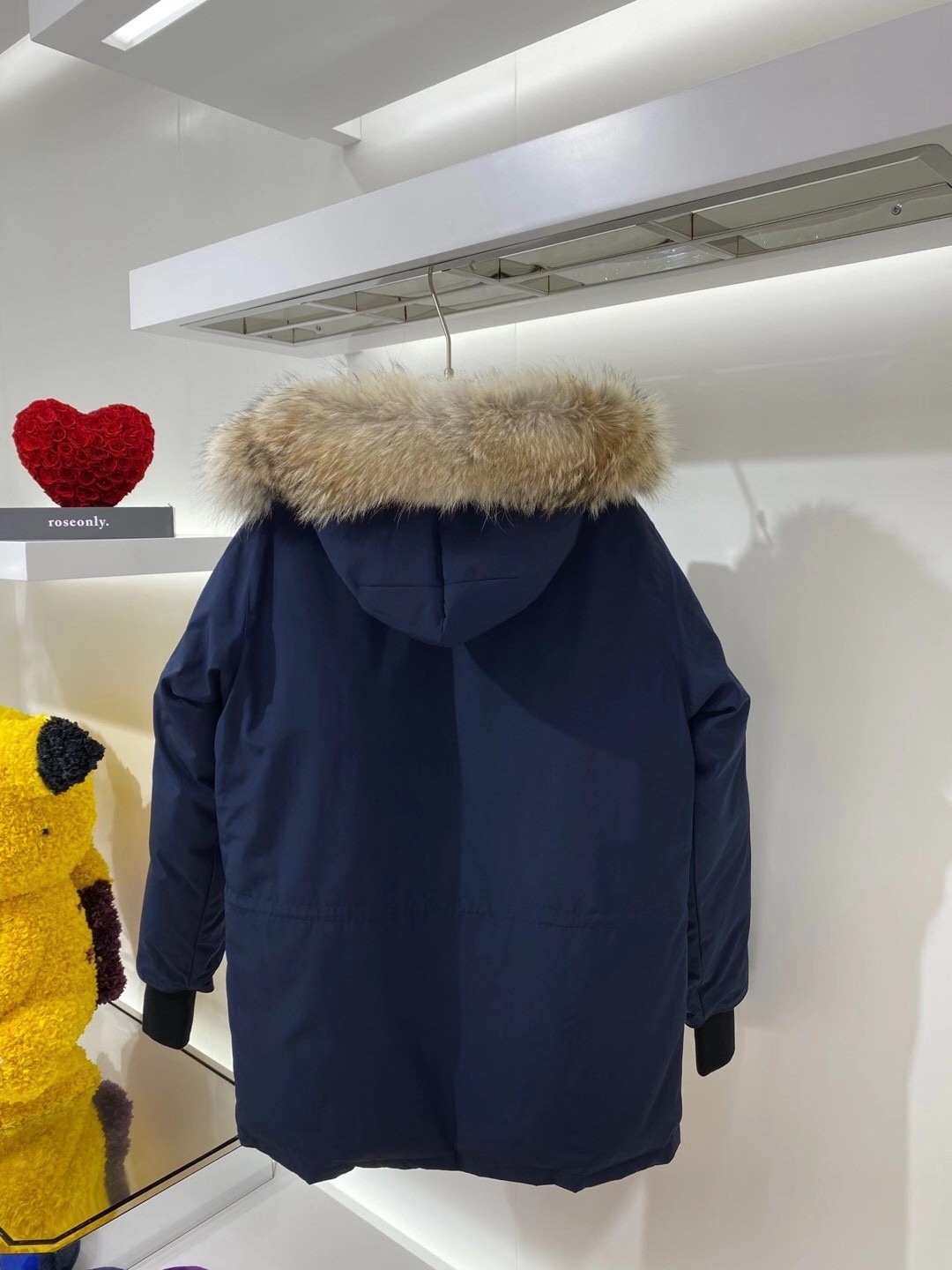 87_Canada Goose Down Jacket