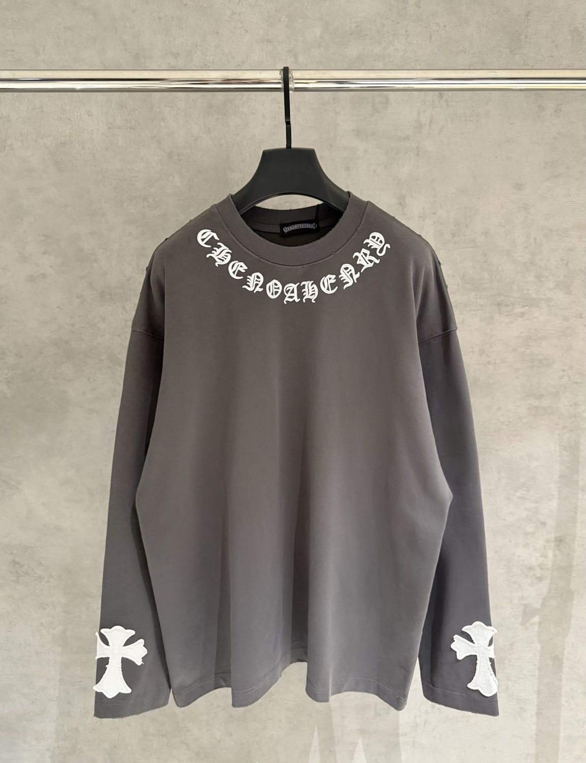 20_Chrome Heart Crewneck
