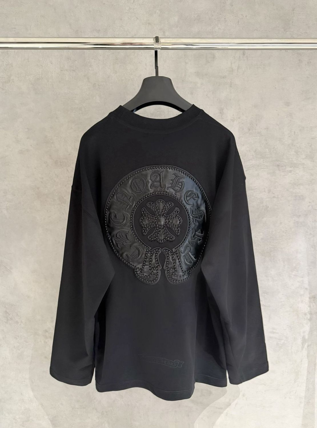 24_Chrome Heart Crewneck